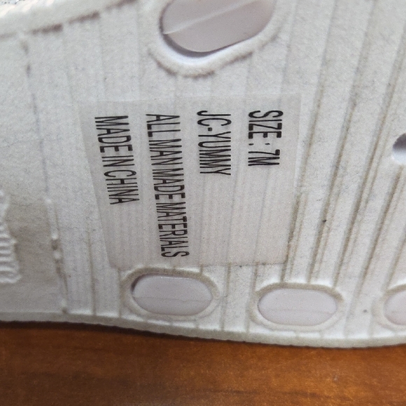 Juicy Couture Glitter Gradient Slides - Picture 7 of 16